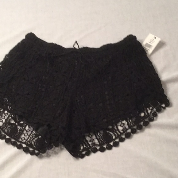 Black Lace shorts with drawstring waist NWT - Picture 3 of 5